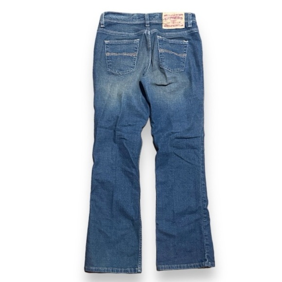 Y2K Express Sarula Precision Fit Low Rise Flare Jeans Women’s Size 4 S Whiskered - Picture 2 of 14